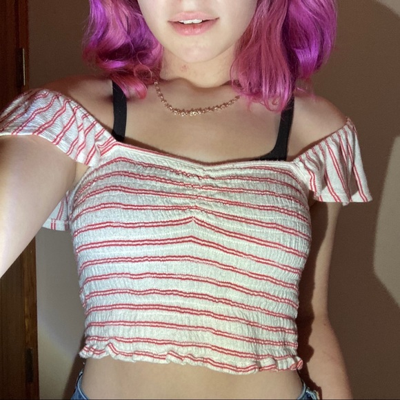 white red off shoulder ruffle strap tank crop top - Picture 1 of 2